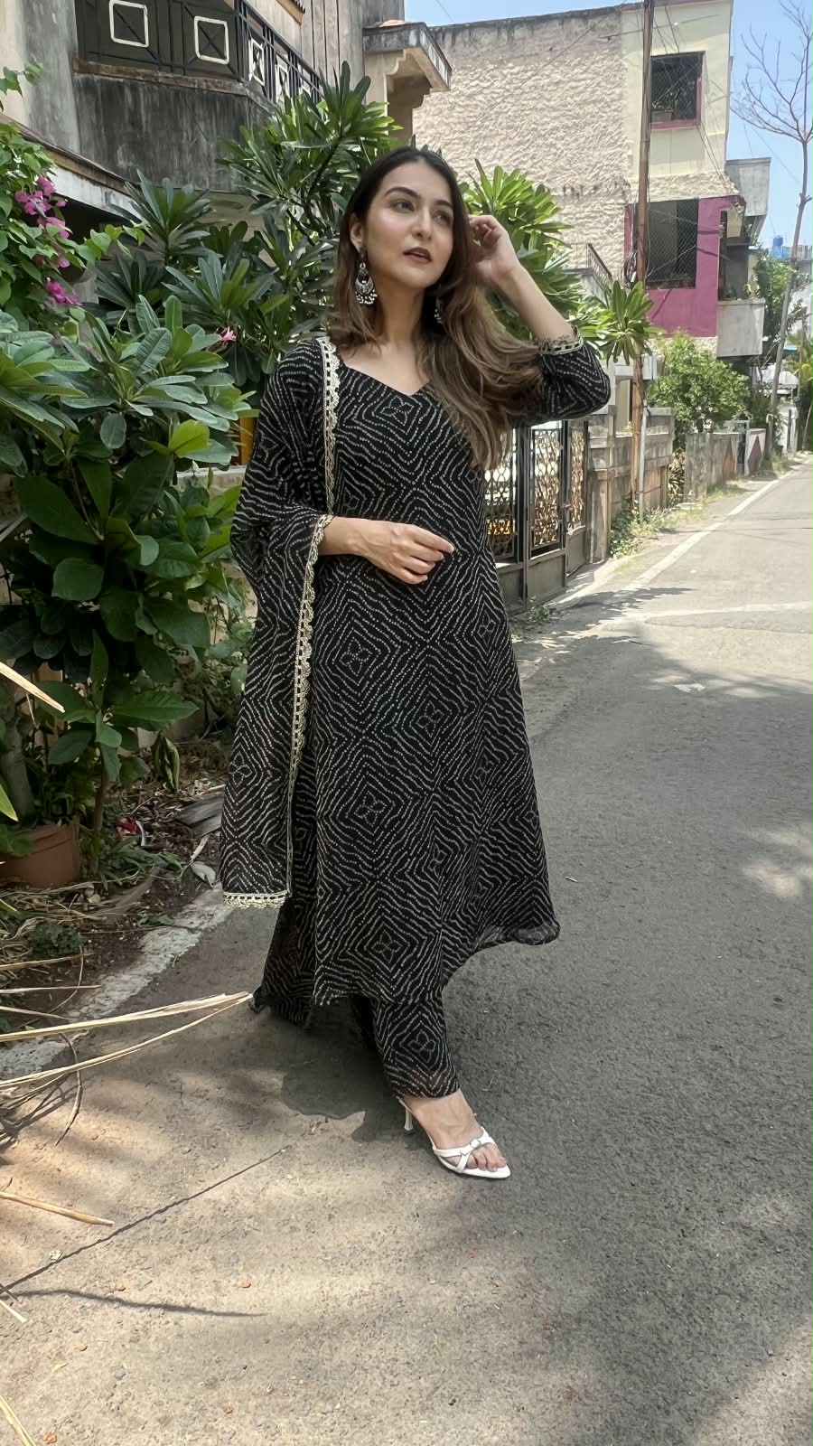 Kaali Noor